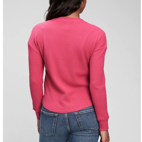 Gap maternity waffle knit shirt - Picture 3 of 4